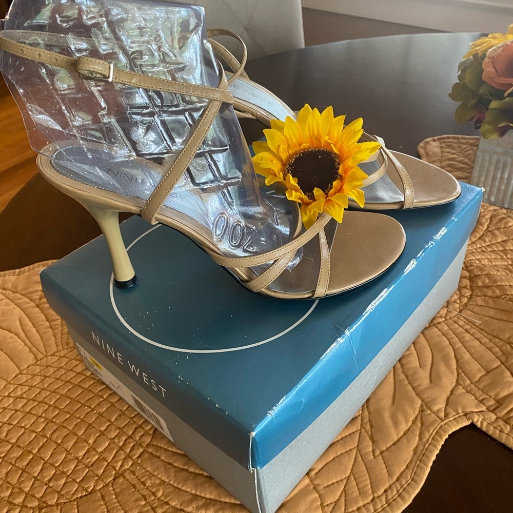 NEW Nine West High heel sandals